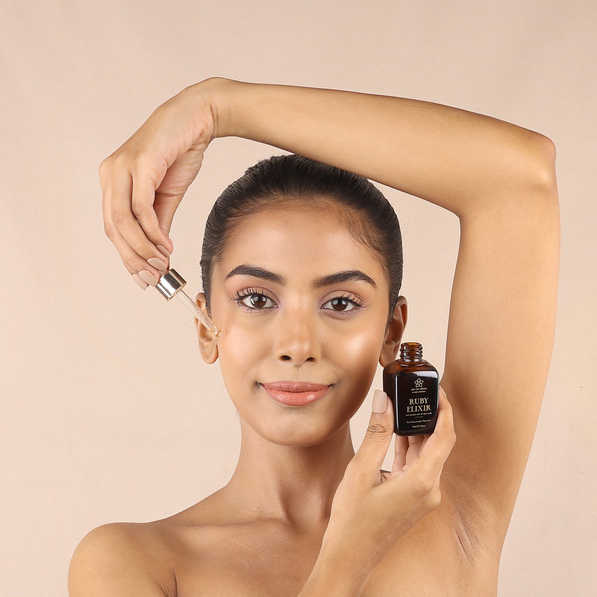 Ruby Elixir Kumkumadi Serum - 30 ml | Ayurvedisch verhelderen en verjongingsserum voor een stralende huid